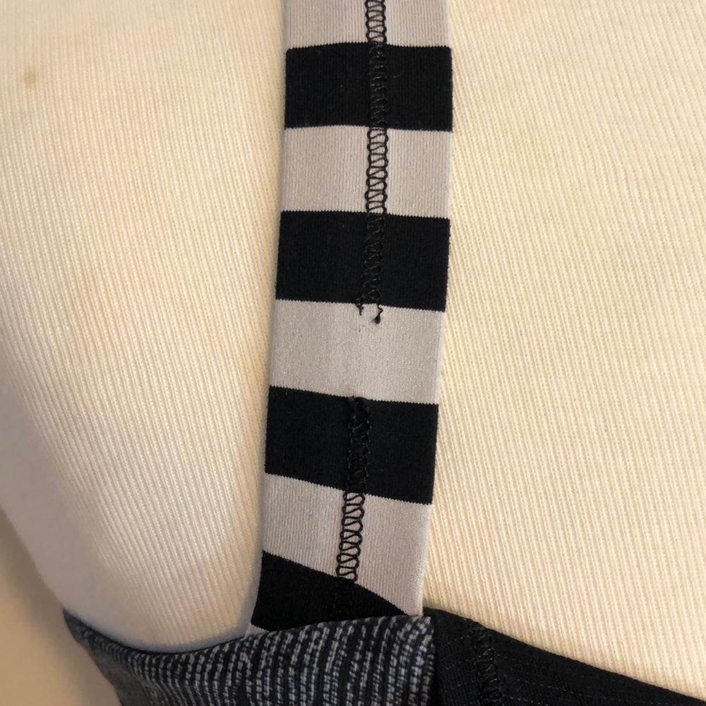 Lululemon Rest Less Tank B1-28 - Picture 6 of 11
